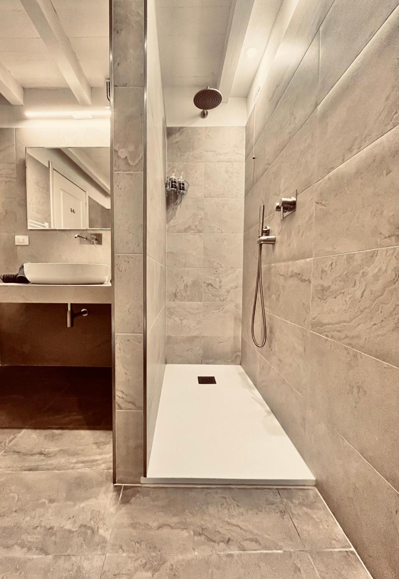 الشقق الفندقية بولونيافي  Santo Stefano Loft المظهر الخارجي الصورة
