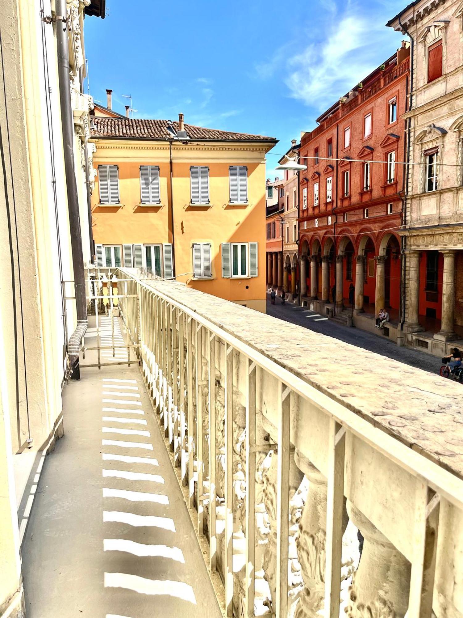 الشقق الفندقية بولونيافي  Santo Stefano Loft المظهر الخارجي الصورة