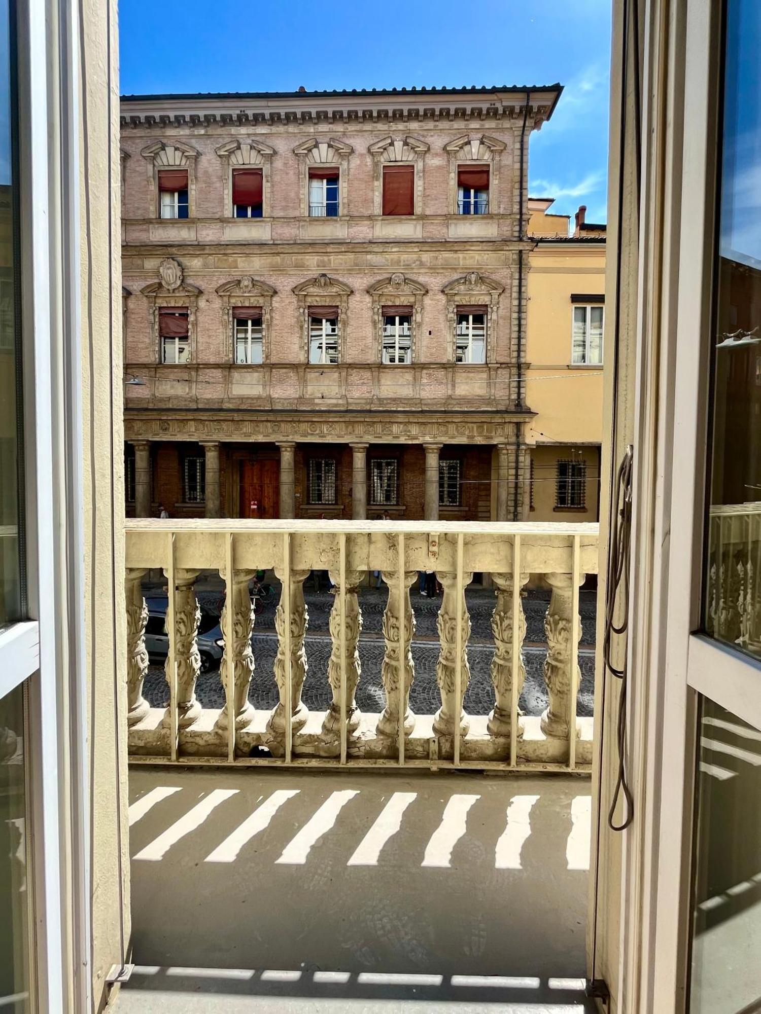 الشقق الفندقية بولونيافي  Santo Stefano Loft المظهر الخارجي الصورة